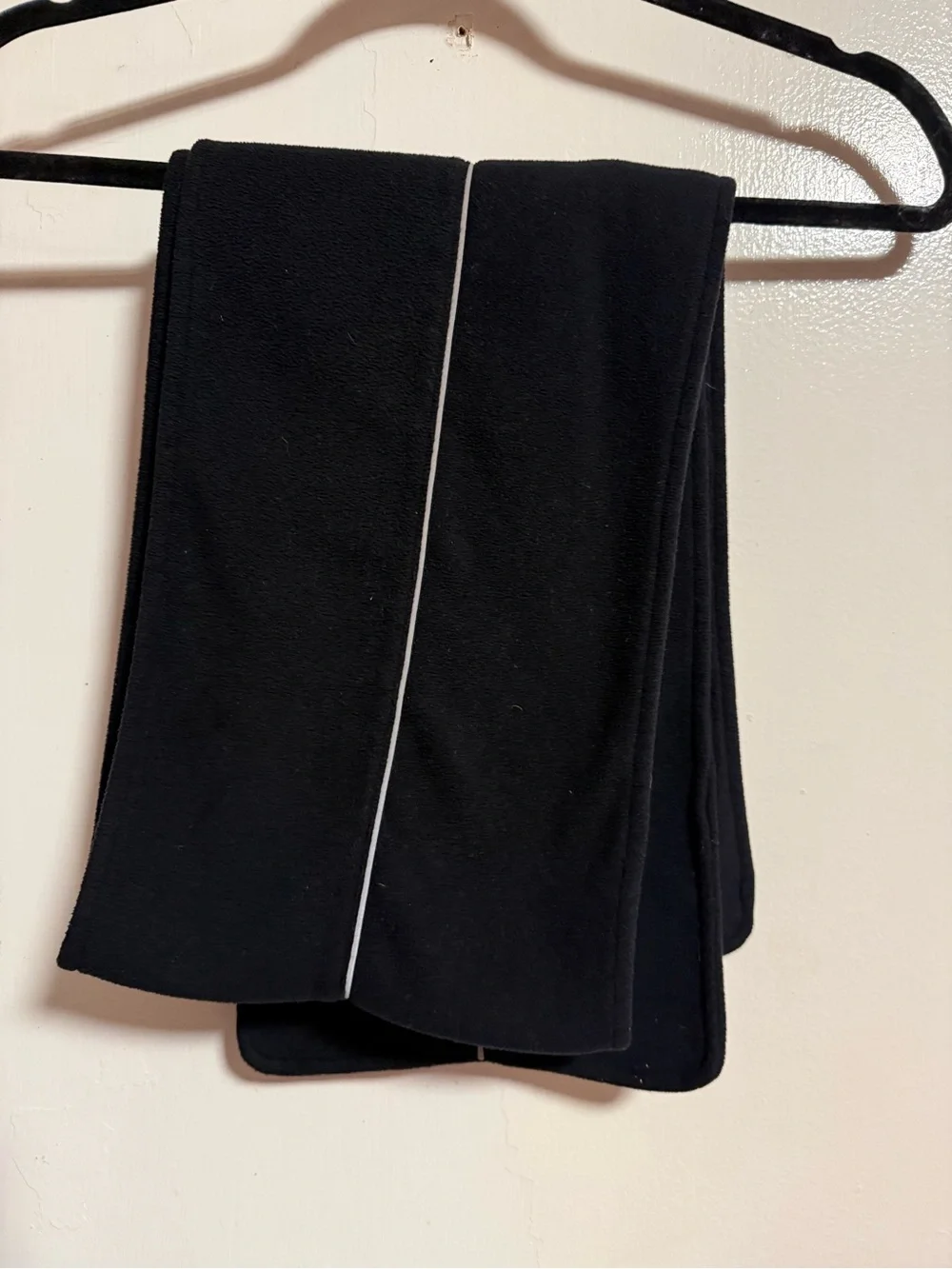 GAP Black 🧣 scarf